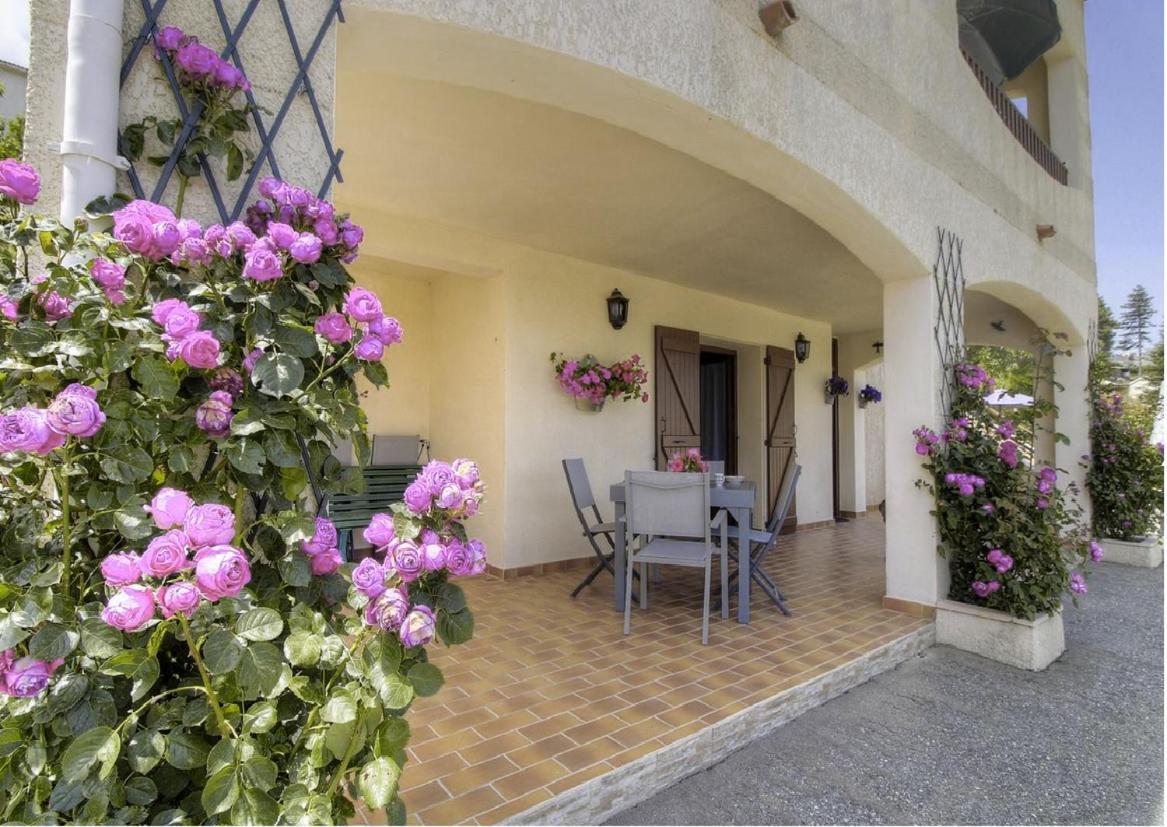 Amon Nos Otes Villa Vezzani Exteriör bild